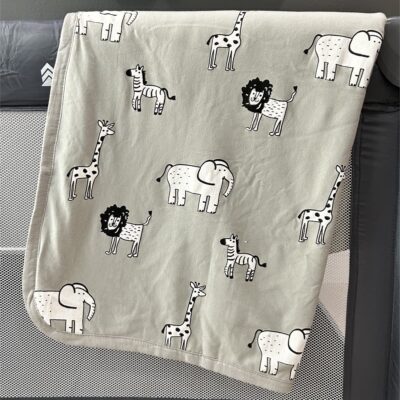 Anni Animal Pattern Blanket
